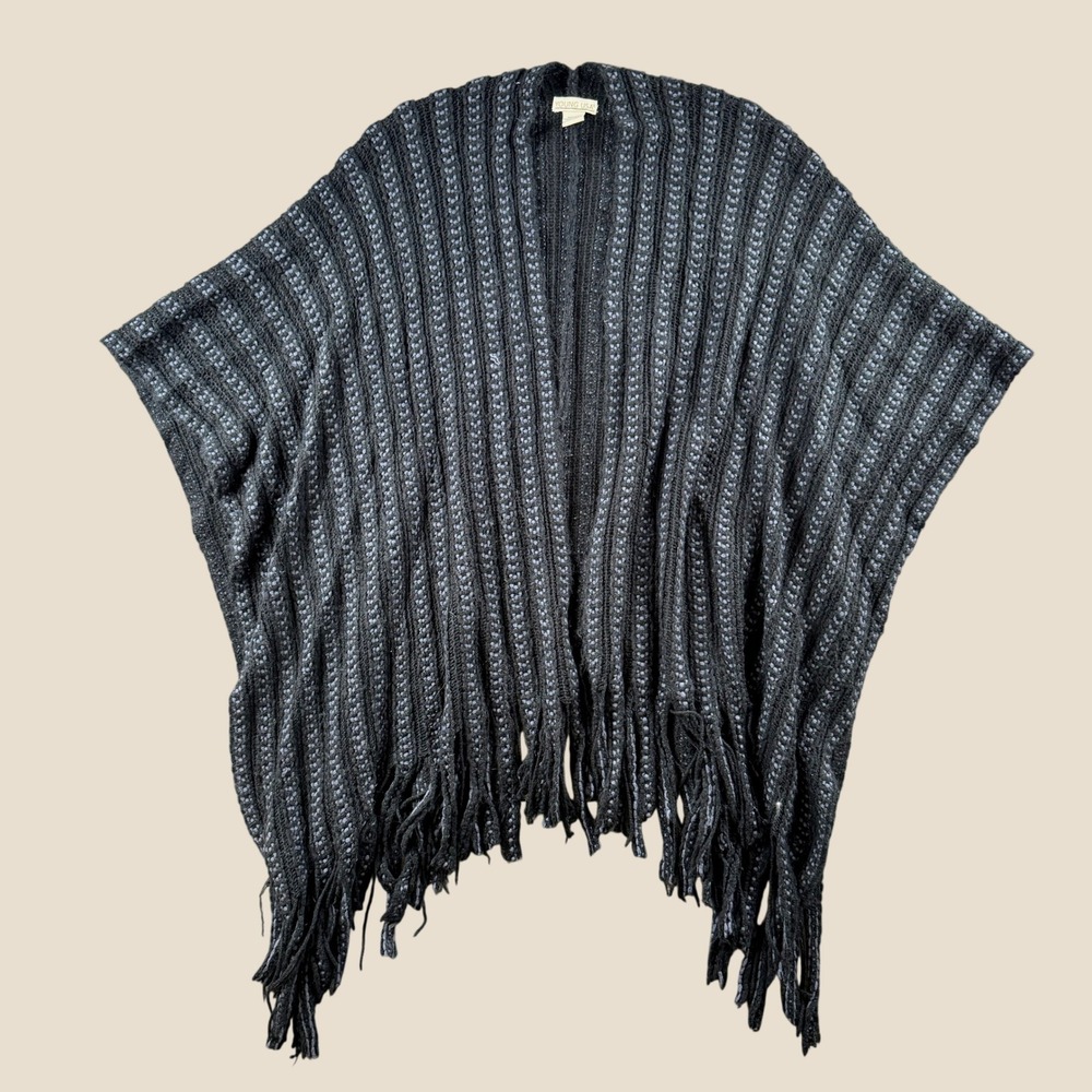 Young USA Poncho Wrap Womens OS Black Grey Striped Fringe Knit Shawl Cape Open